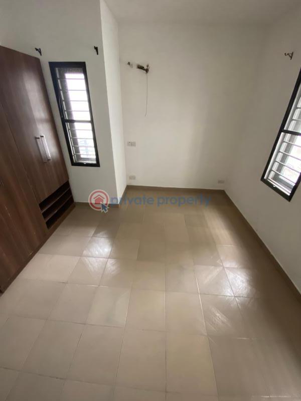 2 bedroom Block Of Flats For Rent Along Lekki Expressway Lagos - 2