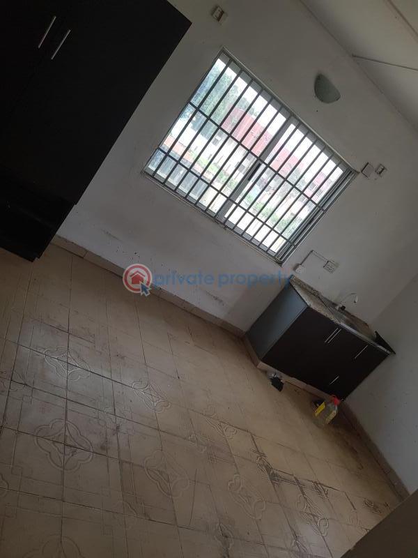 Self Contain For Rent Onireke Gra Ibadan Oyo - 1