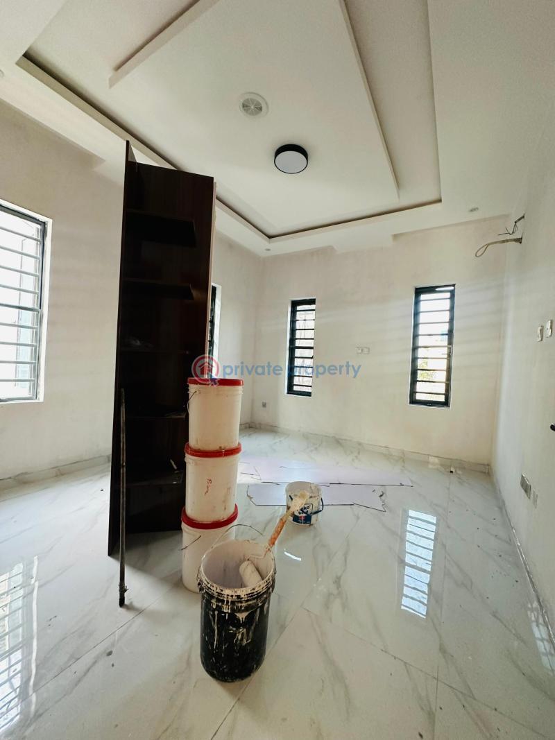 5 bedroom Detached Duplex For Sale Magodo GRA Phase 2 Kosofe/Ikosi Lagos - 2