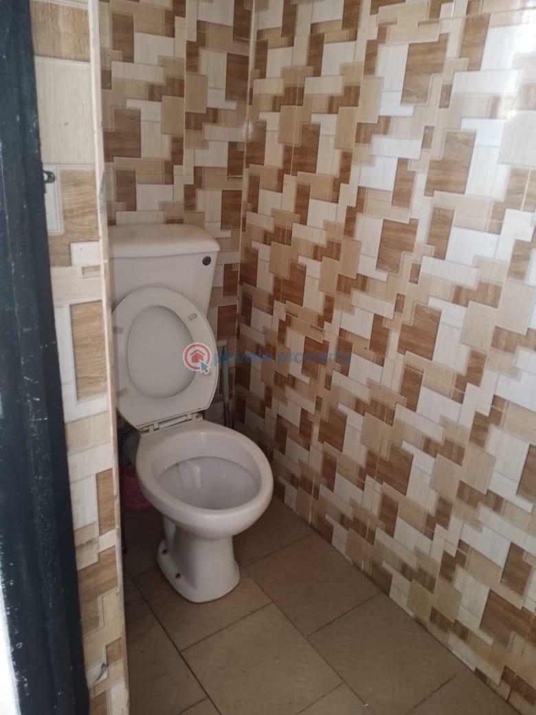 5 bedroom Commercial Property For Rent Gbagada Lagos - 0