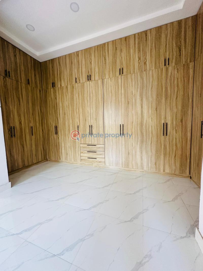 5 bedroom Detached Duplex For Sale Magodo GRA Phase 2 Kosofe/Ikosi Lagos - 13