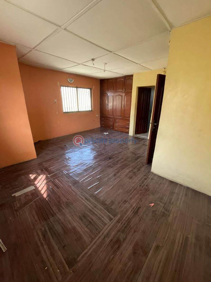 5 bedroom House For Rent General Hospital Gbagada Gbagada Lagos (PID 8PAPVU) Private Property