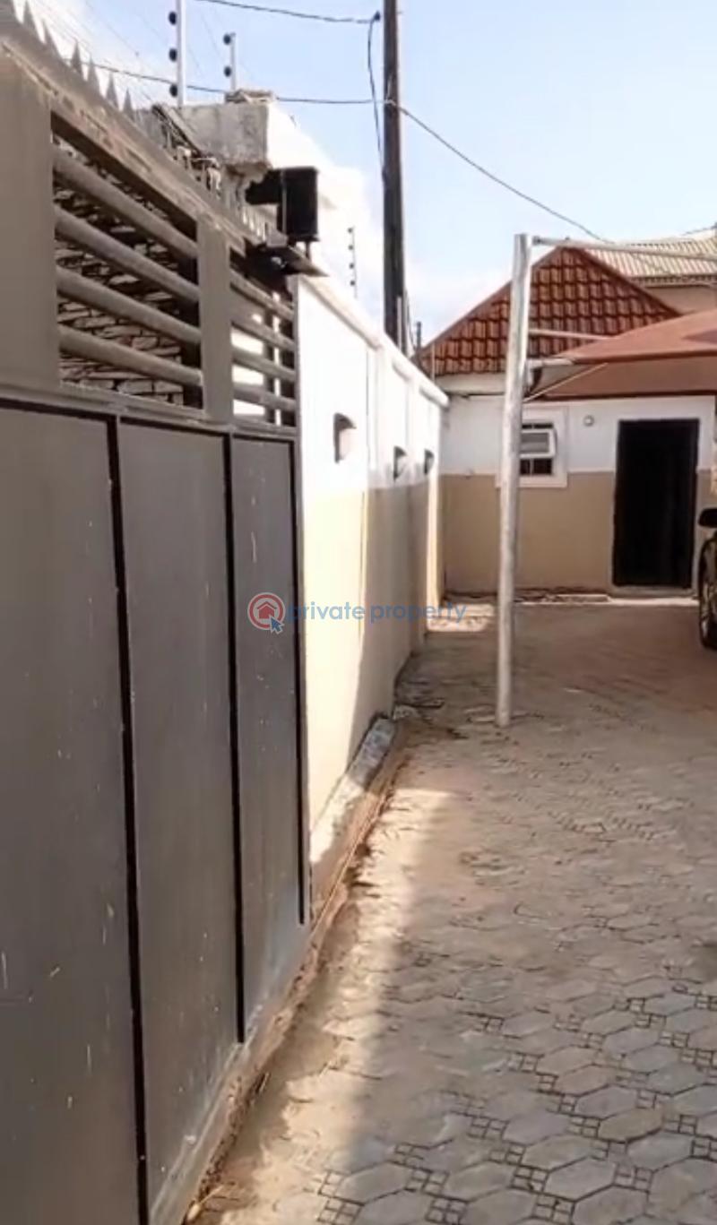 5 bedroom Detached Duplex For Sale Off Addo Road Ado Ajah Lagos - 6