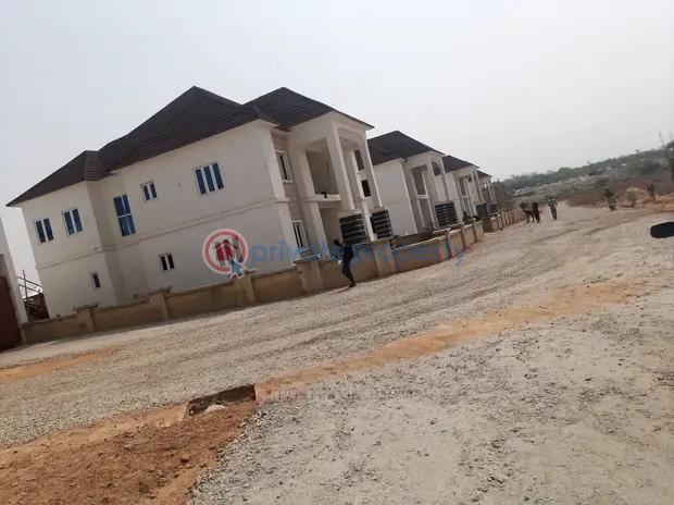 5 bedroom House For Sale Sow Residences Karsana, Abuja Phase 4  - 3