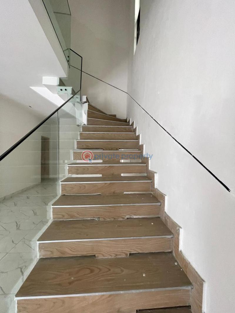 5 bedroom Detached Duplex For Rent Lekki Lagos Along Lekki Expressway Lagos - 5
