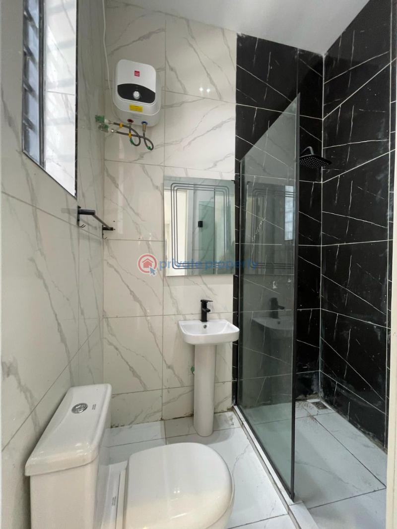 5 bedroom Detached Duplex For Sale Idado Lekki Phase 2 Lagos - 3