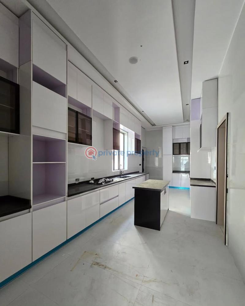 5 bedroom Detached Duplex For Sale Ikota Lekki Lagos - 3
