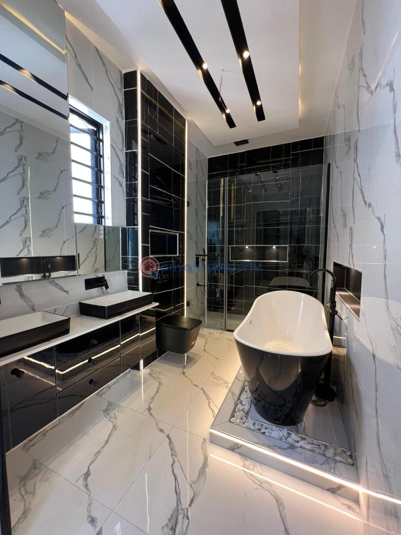 5 bedroom Detached Duplex For Sale 2nd Toll Gate Lekki Phase 2 Lagos - 2