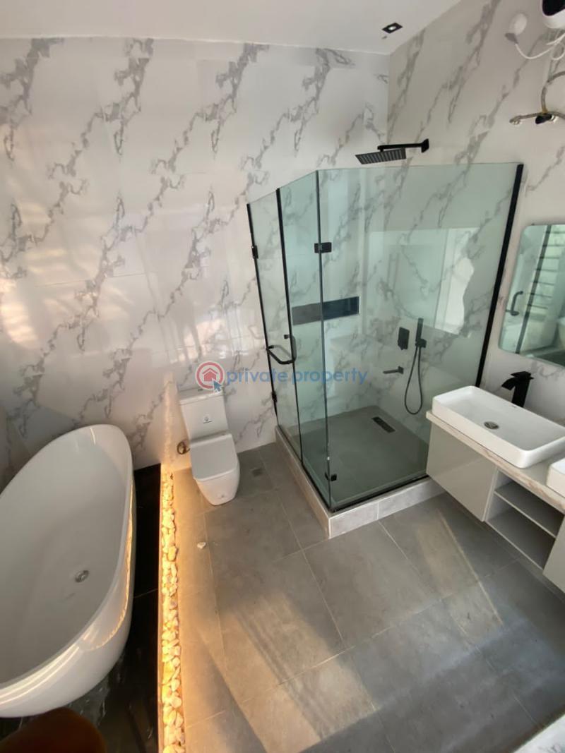 5 bedroom Detached Duplex For Sale Chevron Drive Lekki Lagos - 9