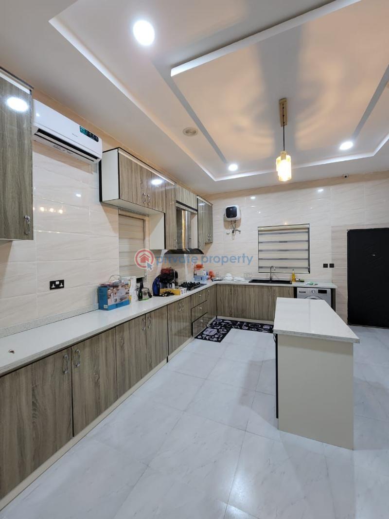 5 bedroom Detached Duplex For Sale Chevron Drive Lekki Lagos - 1