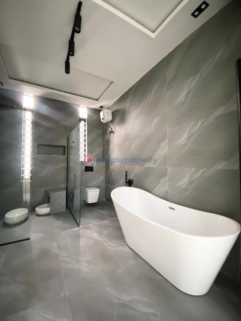 5 bedroom Detached Duplex For Sale 2nd Toll Lekki Lagos - 1