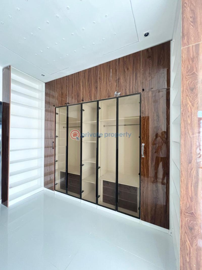 5 bedroom Detached Duplex For Sale Lekki Lagos - 17