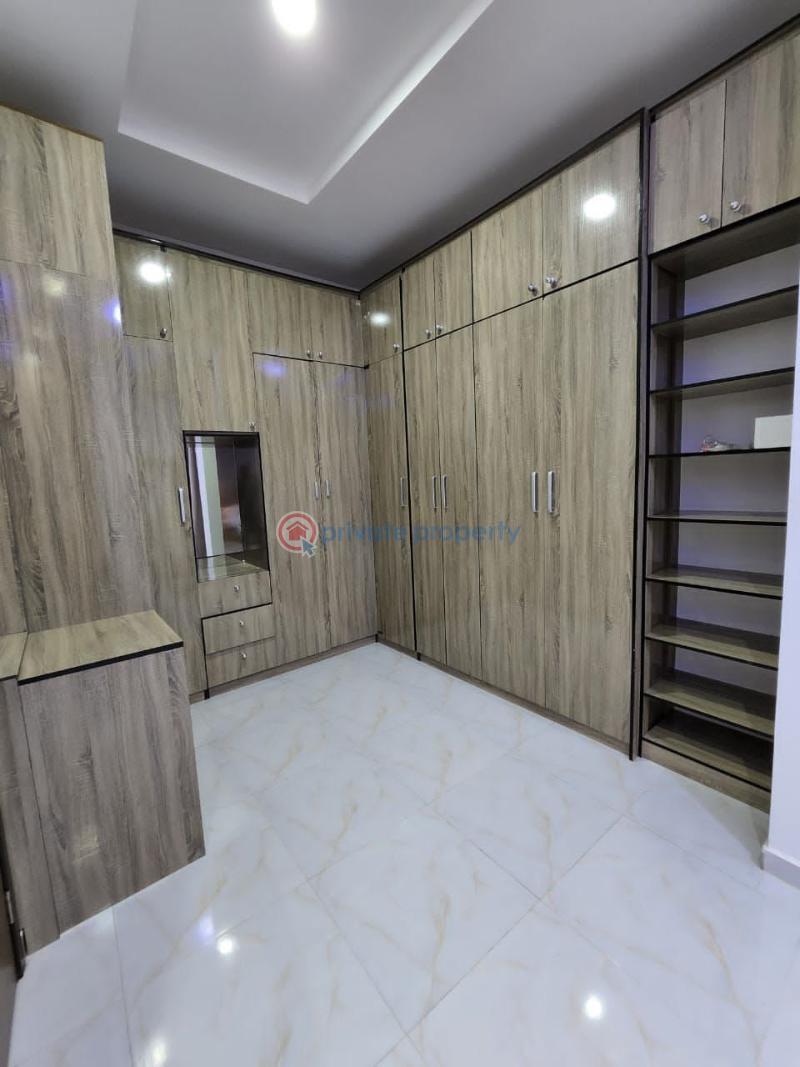 5 bedroom Detached Duplex For Sale Chevron Drive Lekki Lagos - 11