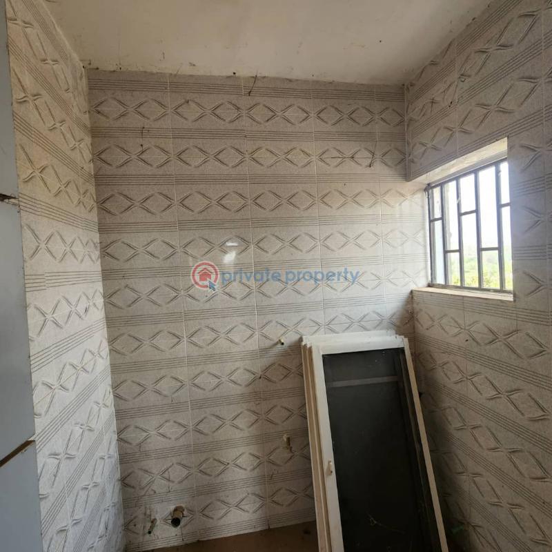 Solid 5units of 3bedroom flats - 5 10 bedroom House For Sale Olonde Estate, Ologuneru Ibadan ,oyo State (just 5mins Drive To The Main Road) Eleyele Ibadan Oyo - 5