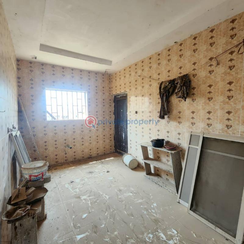 Solid 5units of 3bedroom flats - 4 10 bedroom House For Sale Olonde Estate, Ologuneru Ibadan ,oyo State (just 5mins Drive To The Main Road) Eleyele Ibadan Oyo - 4