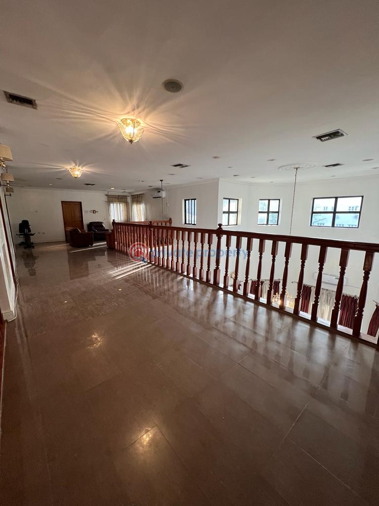 6 bedroom Semi detached Duplex For Sale Agodi Gra Agodi Ibadan Oyo - 5