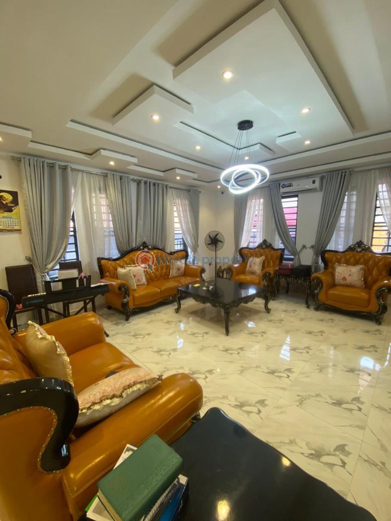 6 bedroom House For Sale Asa Estate Sholuyi Gbagada Lagos - 2