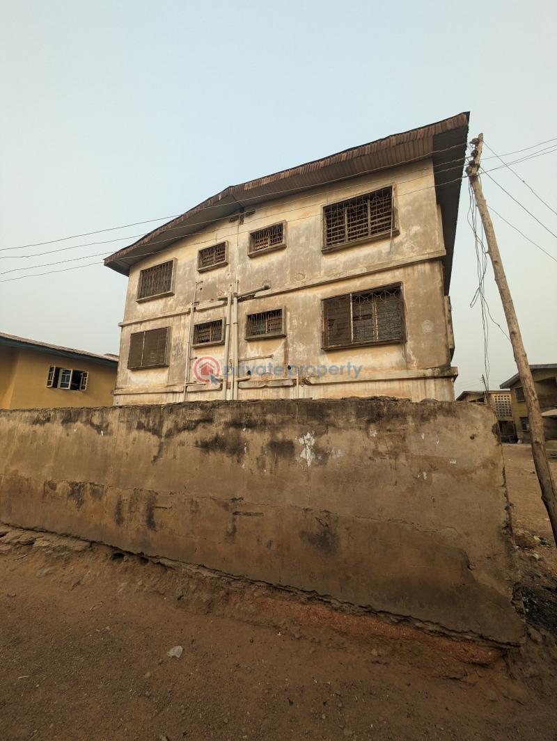 10 bedroom House For Sale Agbowo Ui Ibadan Oyo - 2