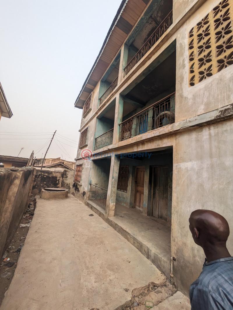 10 bedroom House For Sale Agbowo Ui Ibadan Oyo - 6