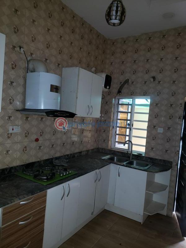 3 bedroom House For Rent By Omole Phase 2, Olowora Ojodu Lagos - 13