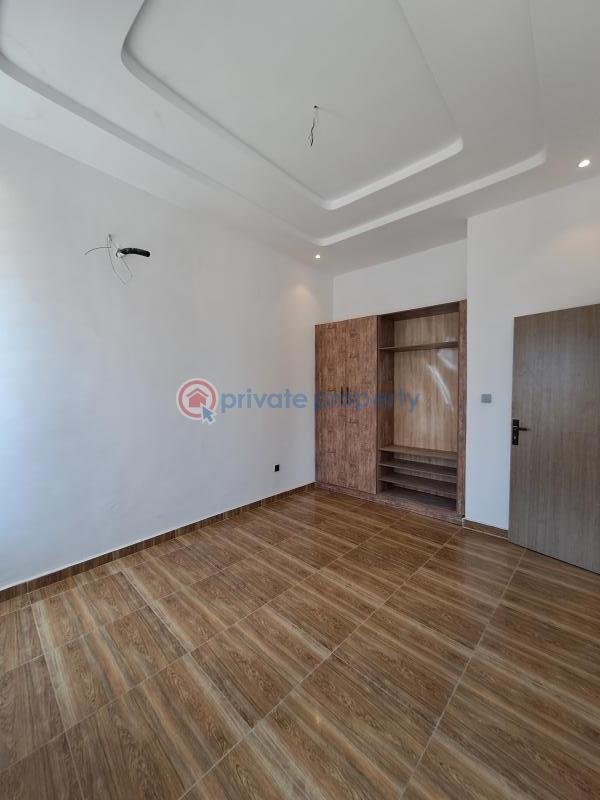 4 bedroom House For Sale Ologolo Lekki Lagos - 8