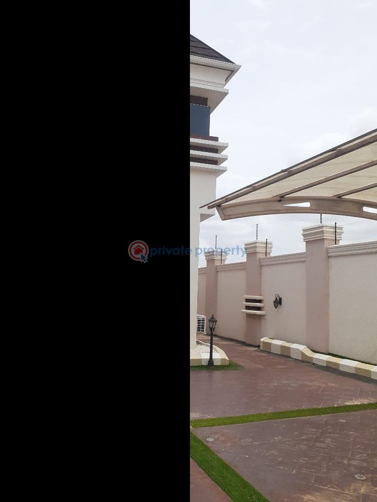 For sale 8 bedroom House Podo Road, Top One Garden, New Garage Ibadan