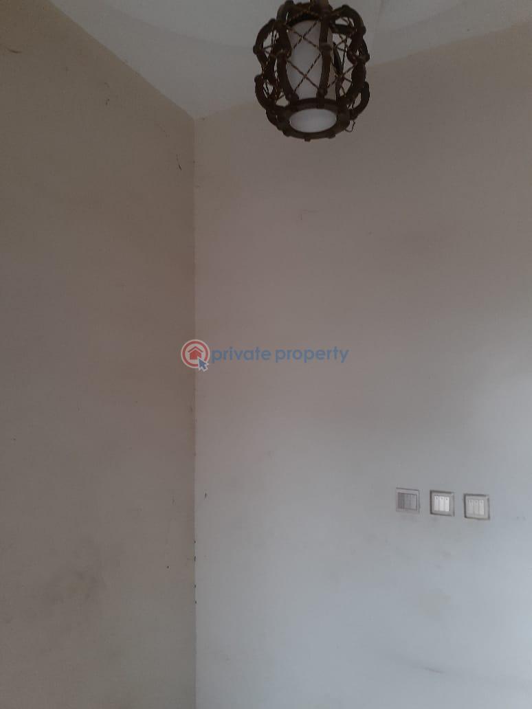 For sale 8 bedroom House Podo Road, Top One Garden, New Garage Ibadan