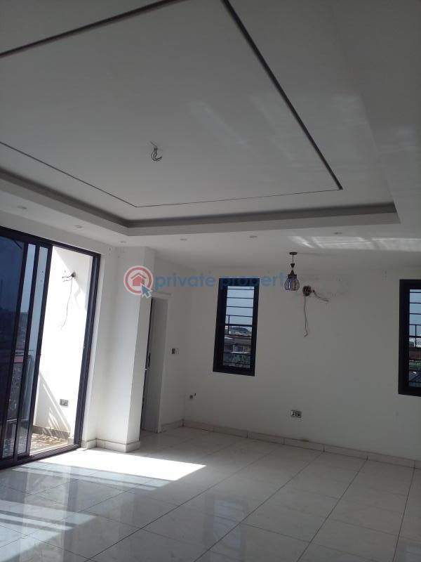 3 bedroom Flat & Apartment For Rent Ade Bread Makoko Sabo Yaba Lagos - 0