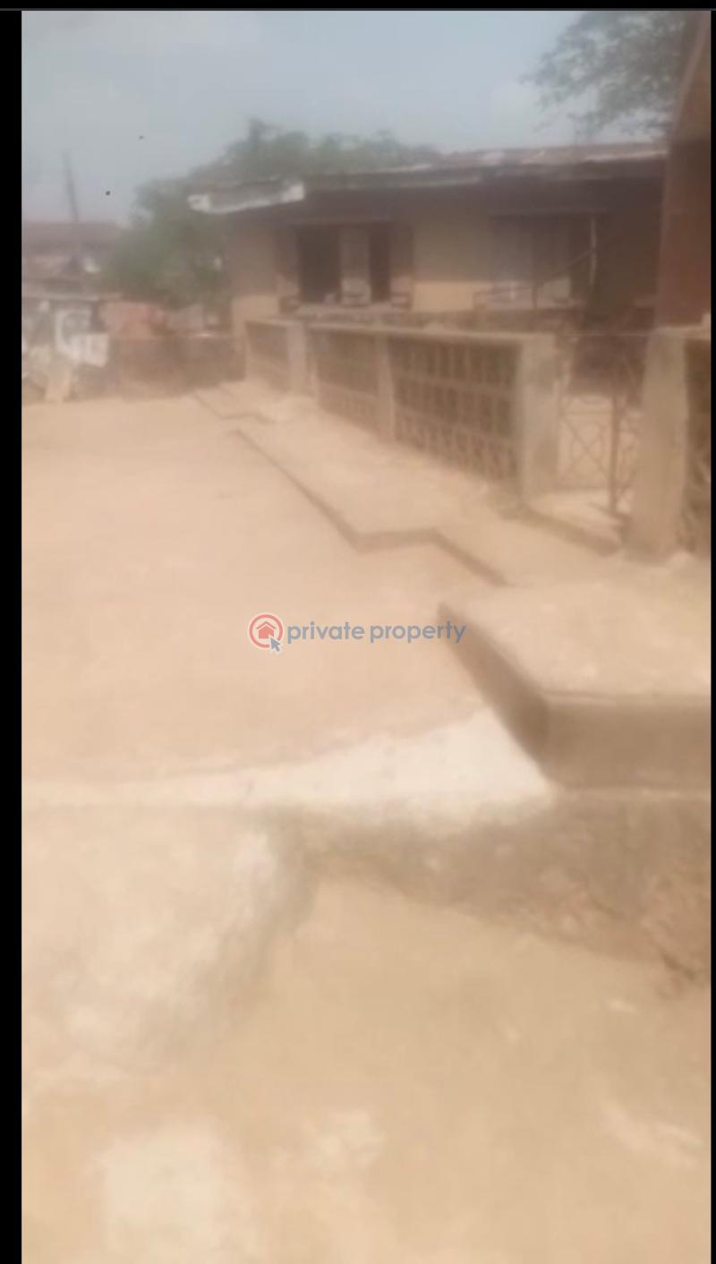 3 bedroom House For Sale Mokola Ibadan Oyo - 0