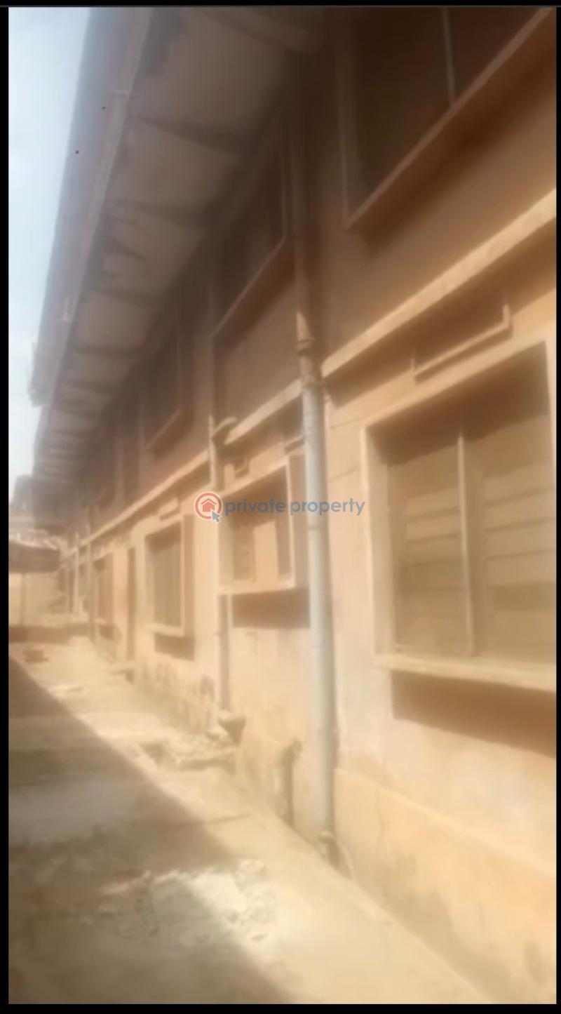 3 bedroom House For Sale Mokola Ibadan Oyo - 4
