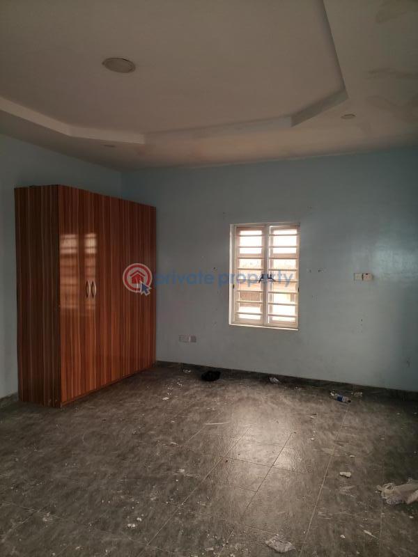 3 bedroom House For Rent By Omole Phase 2, Olowora Ojodu Lagos - 11