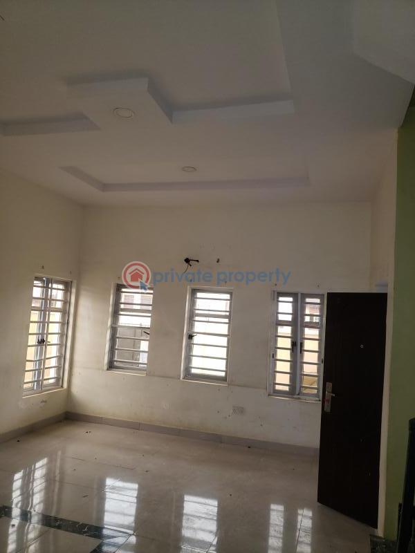 3 bedroom House For Rent By Omole Phase 2, Olowora Ojodu Lagos - 2
