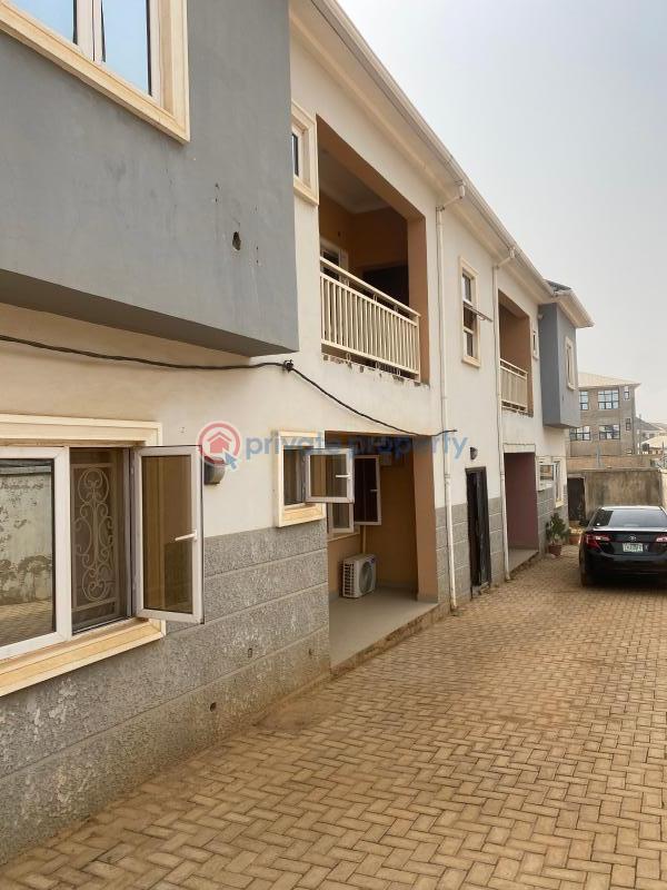 For rent 2 bedroom Flat & Apartment News Engineering Extension Dawaki