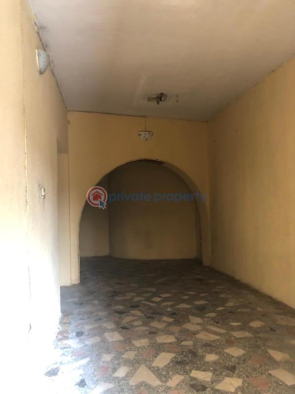 3 bedroom Flat & Apartment For Rent Yaba Lagos - 1