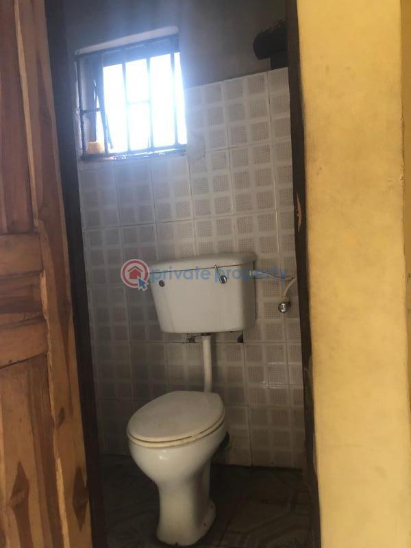 3 bedroom Flat & Apartment For Rent Yaba Lagos - 4