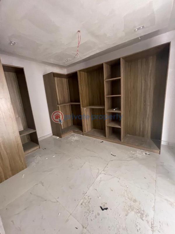 5 bedroom Semi detached Duplex For Sale Parkview Estate Ikoyi Lagos - 2