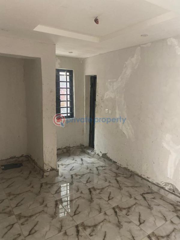 1 bedroom Mini Flat For Rent Alagomeji Yaba Lagos - 5
