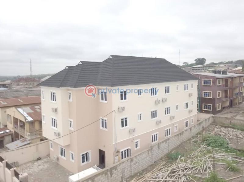 10 bedroom House For Sale Agbowo Ibadan Oyo - 2