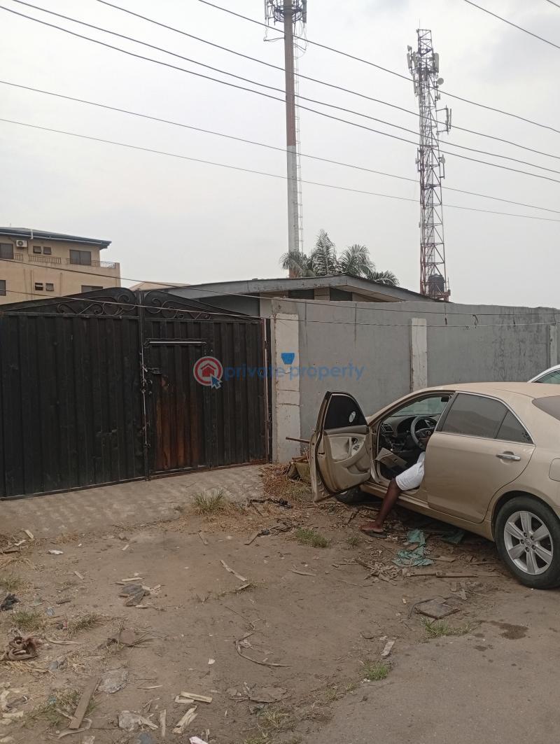 3 bedroom Commercial Property For Rent Agidingbi Ikeja Lagos - 0