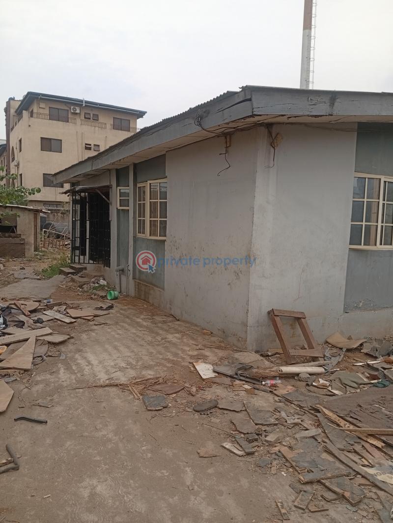 3 bedroom Commercial Property For Rent Agidingbi Ikeja Lagos - 2