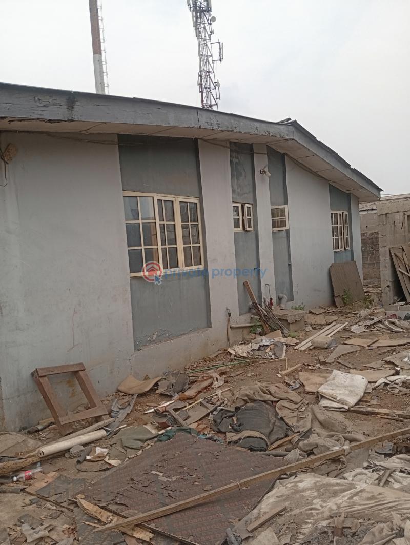 3 bedroom Commercial Property For Rent Agidingbi Ikeja Lagos - 8