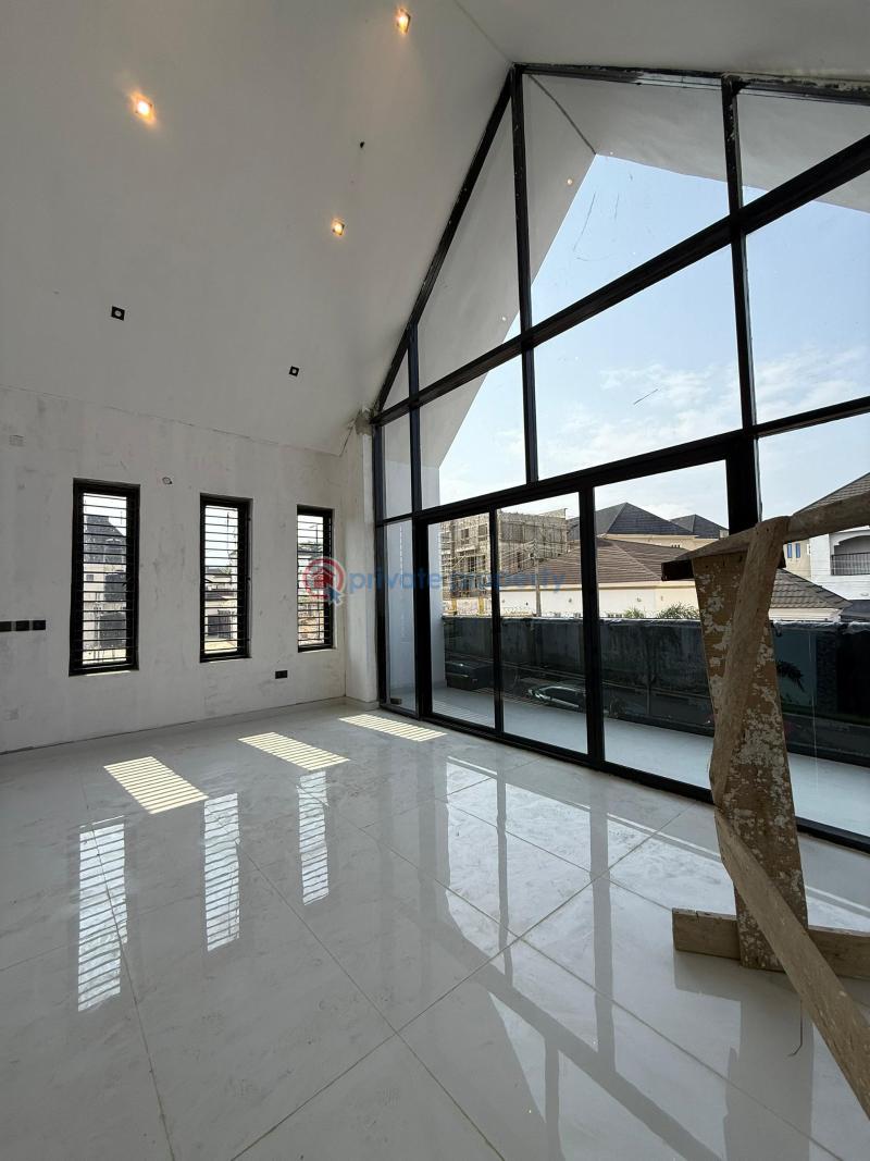 A 3 bedroom detached duplex - 4 Detached Duplex For Sale Kolapo Ishola Gra, Akobo Ibadan Oyo - 4