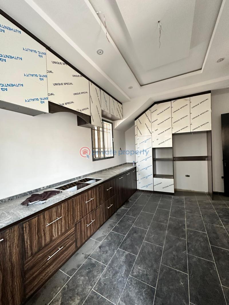 4 bedroom Detached Duplex For Sale Kolapo Ishola Gra, Akobo, Ibadan Akobo Ibadan Oyo - 12