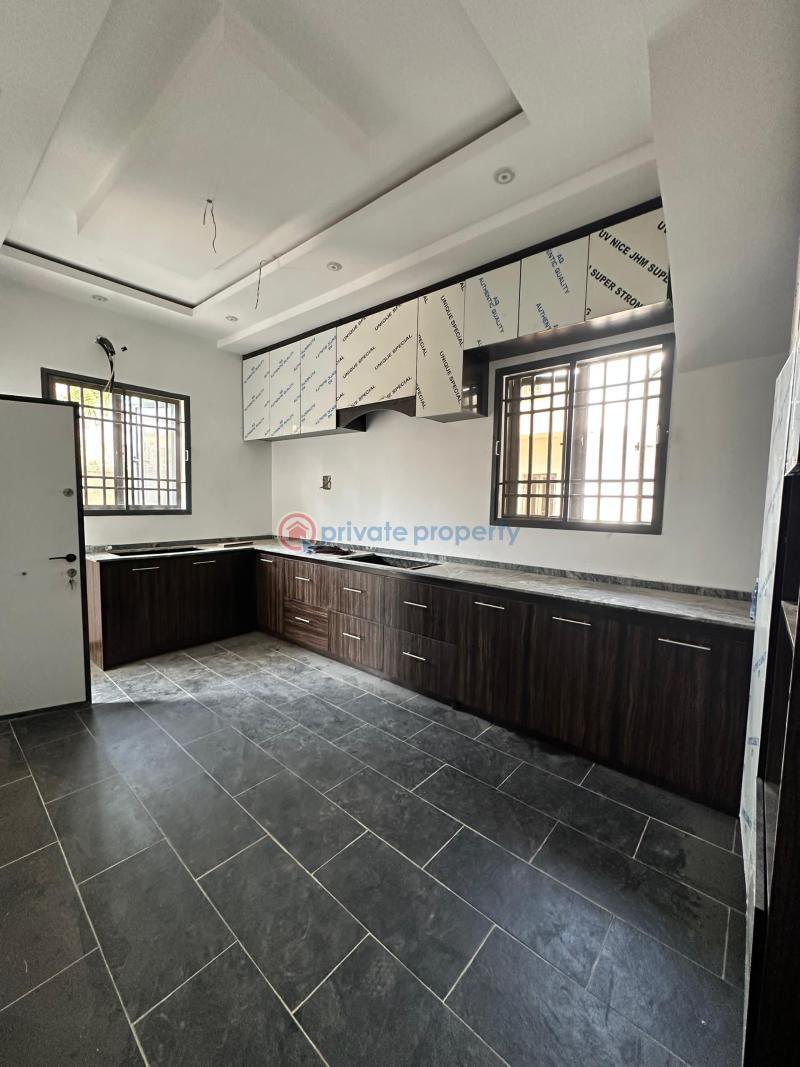 4 bedroom Detached Duplex For Sale Kolapo Ishola Gra, Akobo, Ibadan Akobo Ibadan Oyo - 10