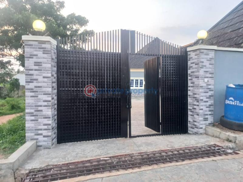 House For Sale Ilupeju Street, Off Johnson Awe Estate, Apata Ibadan Oyo - 0