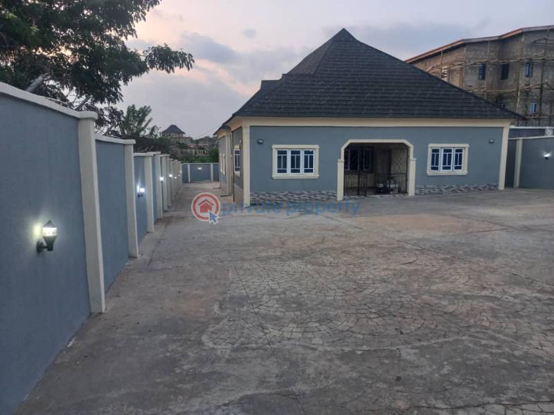 House For Sale Ilupeju Street, Off Johnson Awe Estate, Apata Ibadan Oyo - 2