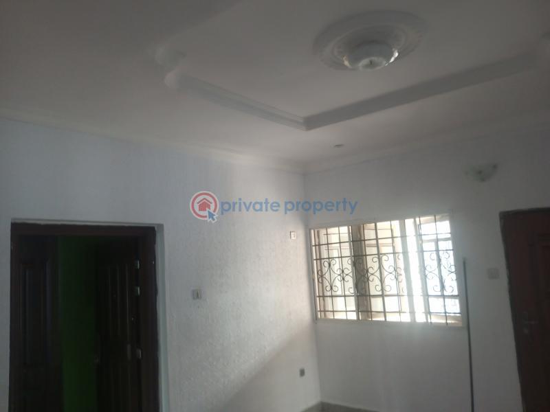 House For Sale Ilupeju Street, Off Johnson Awe Estate, Apata Ibadan Oyo - 11