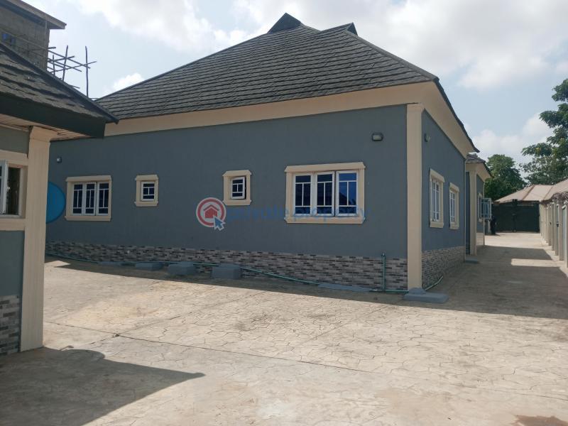 House For Sale Ilupeju Street, Off Johnson Awe Estate, Apata Ibadan Oyo - 19