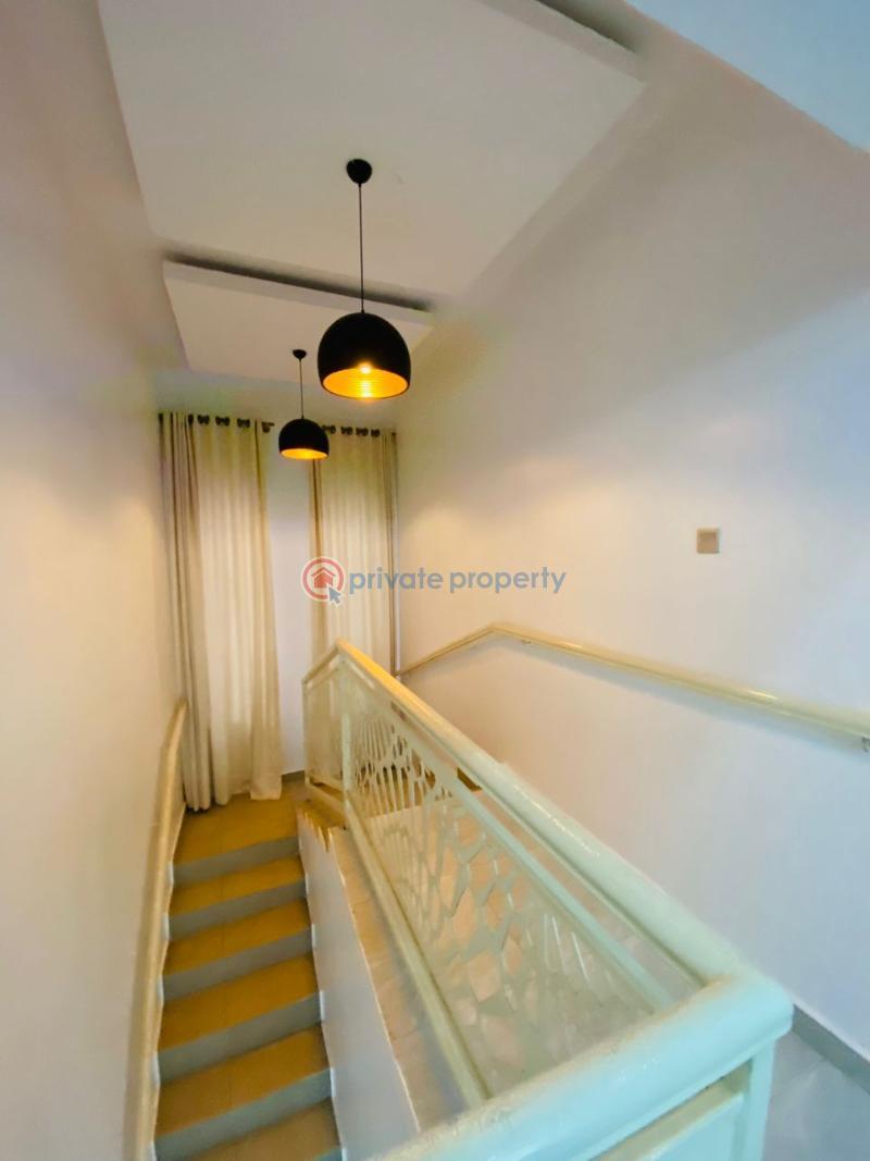 5 bedroom Semi detached Duplex Short let Along Aina Afolayan Estate Bodija Ibadan Oyo - 12