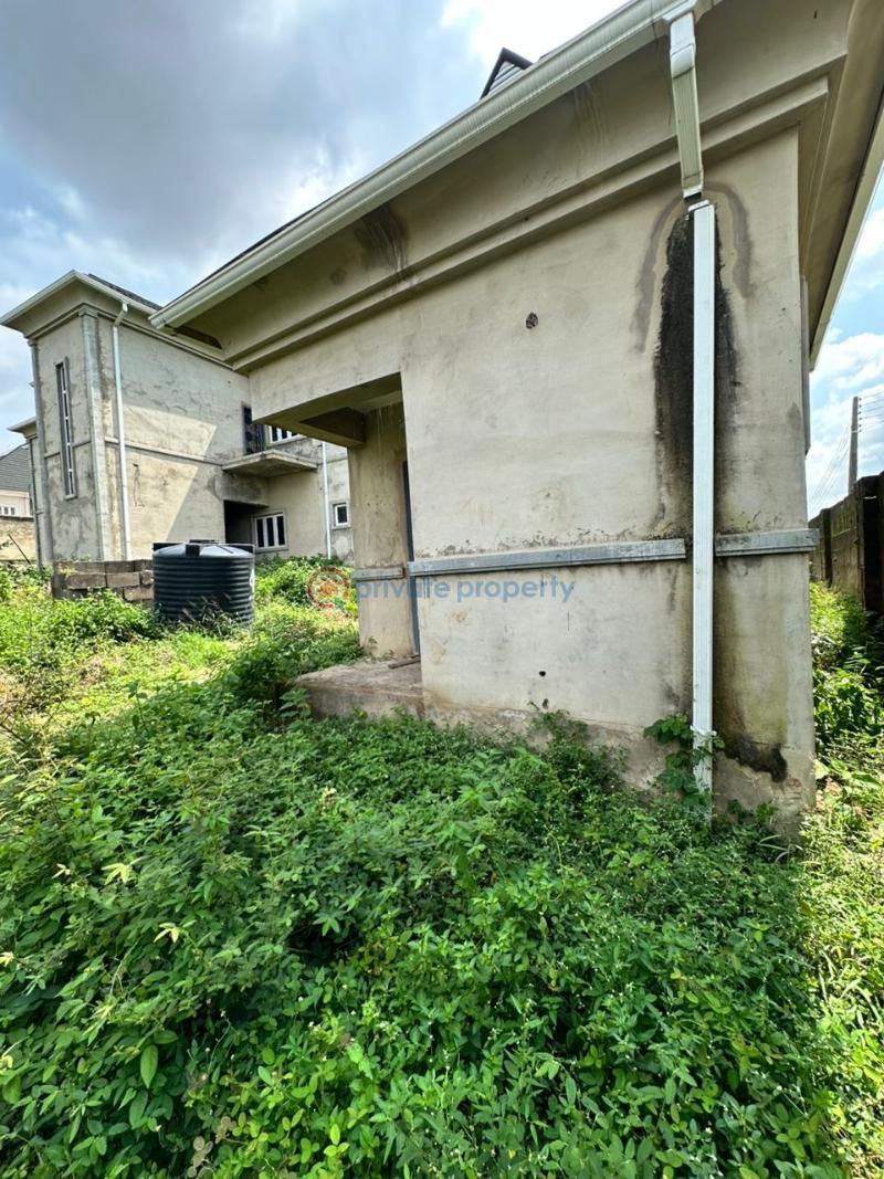 7 bedroom Detached Duplex For Sale Kolapo Ishola Gra, Akobo, Ibadan Akobo Ibadan Oyo - 1